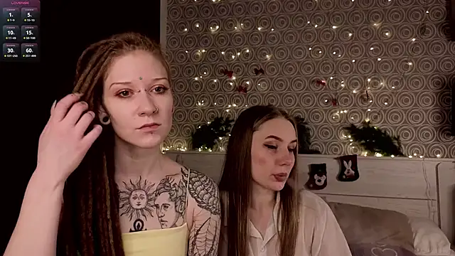 BobbieNibbe online show from December 2025 01:25:02 AM