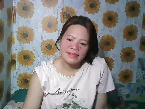 Smilinglovely online show from January 2026 03:27:01 PM