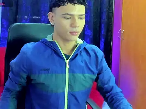 secret justin7 online show from November 2025 11:56:02 AM