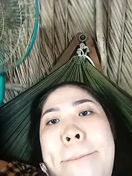 Snapshot of Lin-kute98 chatting on January 2026 04:58:02 AM Lin-kute98 online show from January 2026 04:58:02 AM