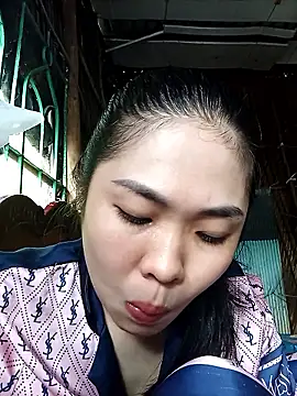 Snapshot of Lin-kute98 chatting on January 2026 01:44:01 AM Lin-kute98 online show from January 2026 01:44:01 AM