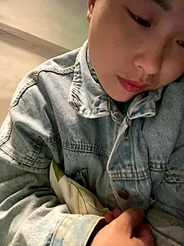 Ngoclan02 online show from November 2025 06:05:02 AM