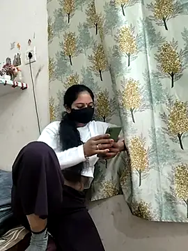 Snapshot of Siya499 chatting on November 2025 07:19:01 AM Siya499 online show from November 2025 07:19:01 AM