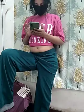 Snapshot of Siya499 chatting on November 2025 04:20:01 PM Siya499 online show from November 2025 04:20:01 PM