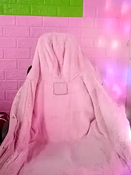 Snapshot of Lily-ross22 chatting on March 2026 03:21:01 AM Lily-ross22 online show from March 2026 03:21:01 AM