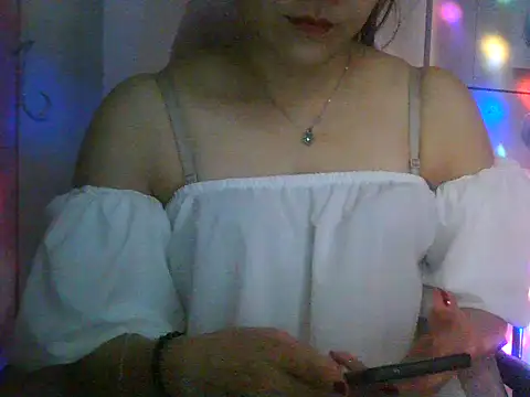 Snapshot of Lily-ross22 chatting on March 2026 03:17:01 PM Lily-ross22 online show from March 2026 03:17:01 PM