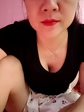 Snapshot of Lily-ross22 chatting on March 2026 03:57:02 PM Lily-ross22 online show from March 2026 03:57:02 PM