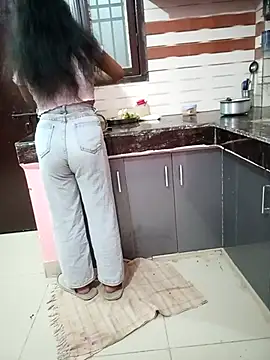 your sidhi online show from December 2025 01:42:01 PM