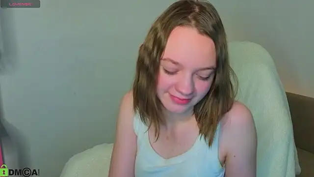 Olivia Riesz online show from March 2026 12:07:02 AM