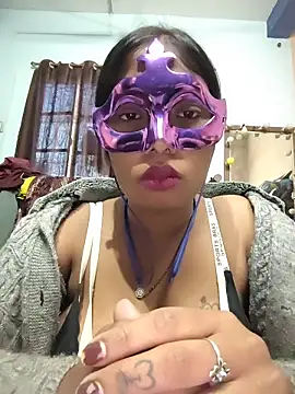 aarti03fb online show from December 2025 05:12:02 AM