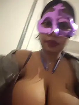 aarti03fb online show from January 2026 07:11:01 PM