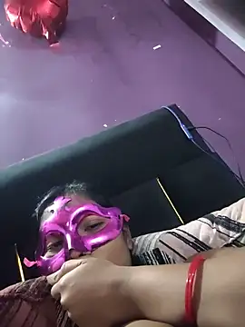 aarti03fb online show from February 2026 07:02:02 AM