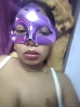 aarti03fb online show from April 2026 06:49:02 PM