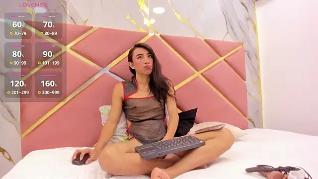 Snapshot of VALERIAQUEENTS__ chatting on December 2025 11:58:02 AM VALERIAQUEENTS online show from December 2025 11:58:02 AM