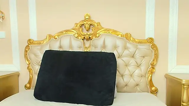 HallieStone online show from March 2026 01:37:02 PM