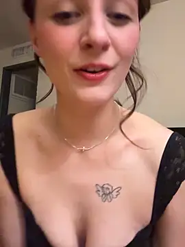 lilliabloom online show from December 2025 06:53:02 AM