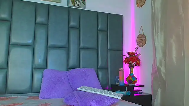 TashaNaughty4u online show from February 2026 12:53:02 PM