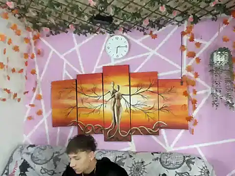 bradboyhot06 online show from February 2026 12:20:01 AM