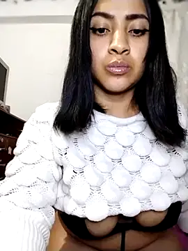 NiinaHans online show from December 2025 06:32:01 AM