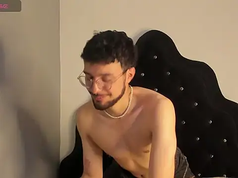 JonnyGreey online show from December 2025 08:06:02 PM