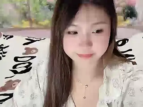 Poppy13 online show from November 2025 01:01:01 PM