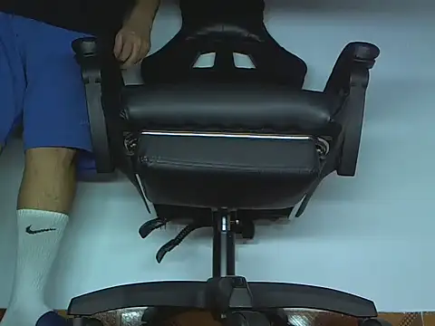 Alphacashmaster777 online show from April 2026 07:58:02 PM