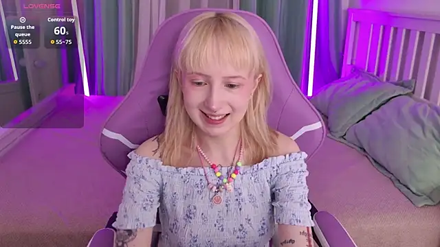 Snapshot of _Babyface_ chatting on July 2026 01:05:01 PM Babyface online show from July 2026 01:05:01 PM