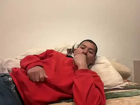 esleider12 online show from December 2025 10:53:01 AM