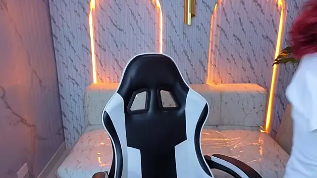 Saphire Tx online show from January 2026 01:06:02 PM