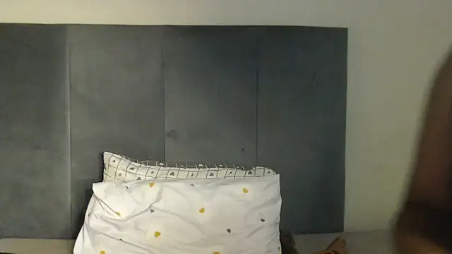 Chocolatebae86 online show from March 2026 04:44:02 PM