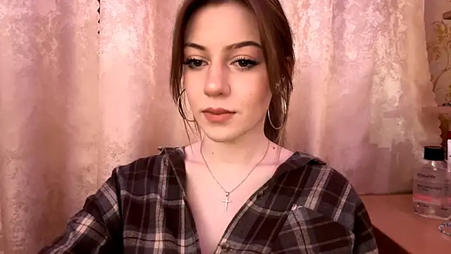 SoonMoilanen online show from December 2025 05:41:01 PM