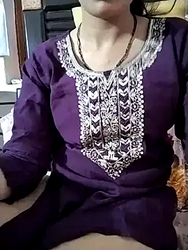 RASHMI SHARMA9 online show from June 2026 11:04:01 AM