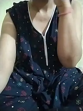 RASHMI SHARMA9 online show from July 2026 06:04:02 PM