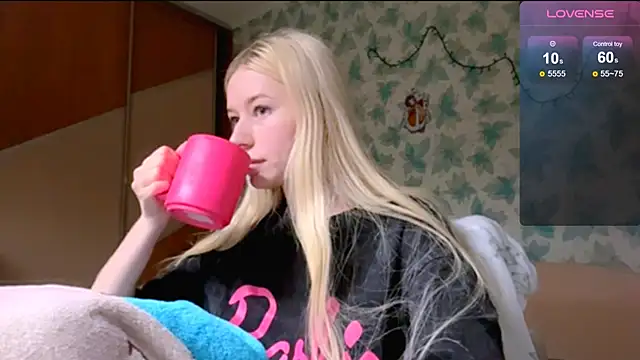 Barbie Blondie online show from April 2026 05:07:02 PM
