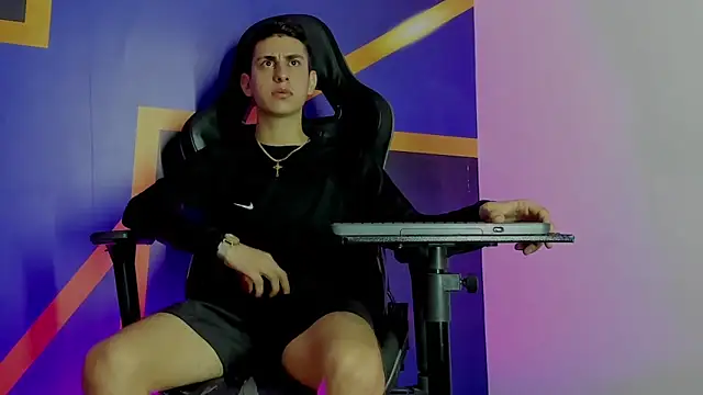 twink scott  online show from December 2025 04:31:02 AM