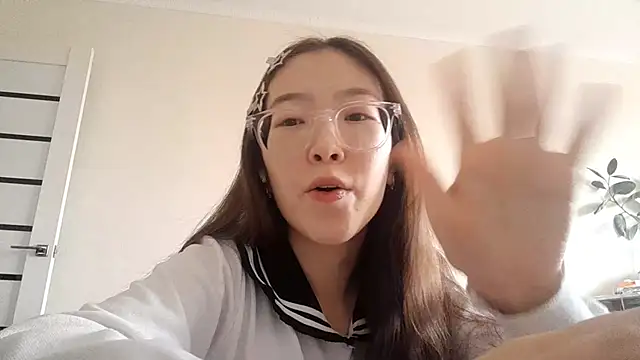 MollyTiger online show from December 2025 05:35:02 AM