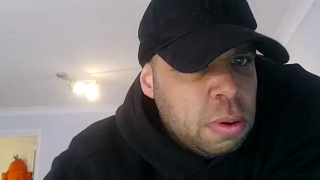 Samueldan12 online show from November 2025 11:00:01 AM