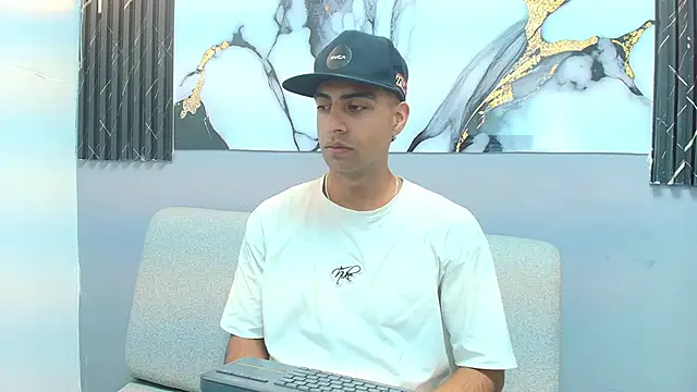 MARCO SPENCER online show from December 2025 07:55:01 PM