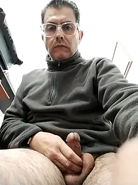 Fuegosutil online show from July 2026 10:42:02 PM