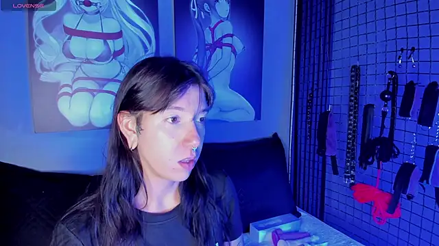 nora temptress online show from March 2026 03:29:01 PM