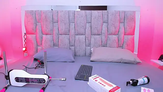 ZafiraNavarro online show from February 2026 10:14:01 PM