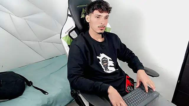 Yankeee  online show from November 2025 05:09:02 AM