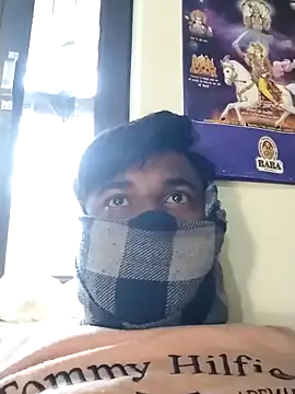 Snapshot of Harry254238 chatting on December 2025 04:52:02 AM Harry254238 online show from December 2025 04:52:02 AM