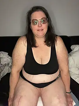 bea french curvy online show from March 2026 10:50:01 PM