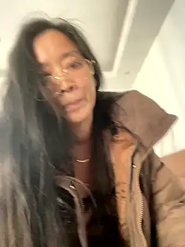 xiangxiang-love online show from January 2026 04:37:02 AM