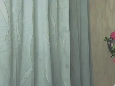 Apriil Sweett online show from December 2025 12:47:02 PM