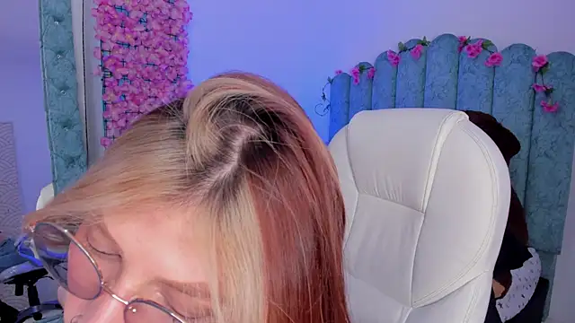 Ash 20  online show from December 2025 02:03:01 PM