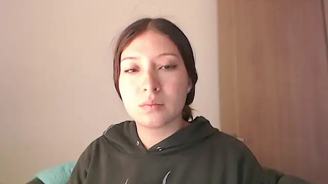 -Ivonny- online show from November 2025 08:32:01 PM