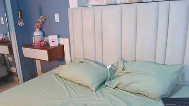 Chelseadow online show from April 2026 01:14:01 AM