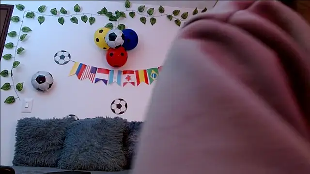 MarillynMorgan online show from July 2026 01:50:01 PM